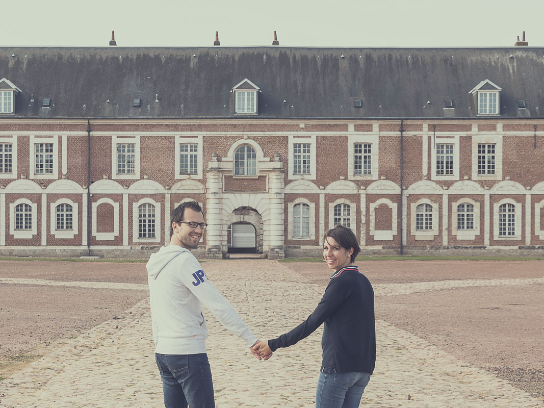 Claire Clavier and Adrien Gosset. Photo taken at the citadel, place d'Armes in Arras. Telephone at the detour of the Arras squares